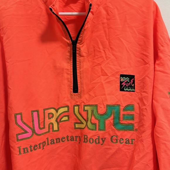 Surf Style lightweight neon pullover - Picture 2 of 5